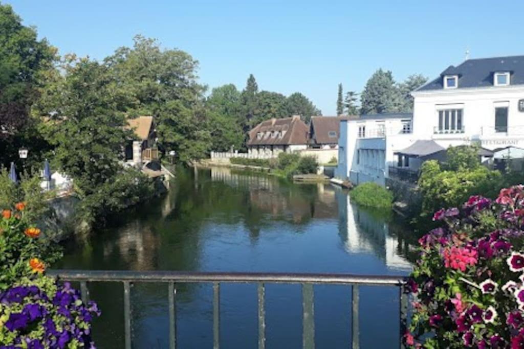 Pacy-sur-Eure Insolite Escapade Avec Spa Privatifヴィラ エクステリア 写真